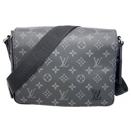 Louis Vuitton Monogram Eclipse District PMNV2 Schultertasche Schwarz