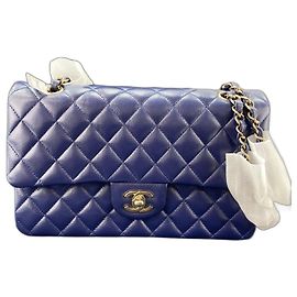 Borsa a tracolla Chanel Matelassé 25 Blu navy