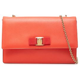 Salvatore Ferragamo Borsa a tracolla con catena Vara Bow in pelle arancione Ferragamo Arancione Pesca