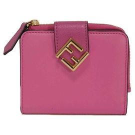Fendi Bi-fold Wallet in Pink Pink