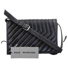 Balenciaga Borsa a tracolla e crossbody con tracolla da auto Nero