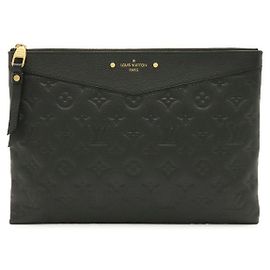 Clutch de couro Louis Vuitton Monogram Empreinte Preto
