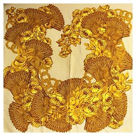 Lenço de seda Chanel Bege Amarelo