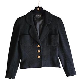 Chanel Chaqueta de tweed negra con botones dorados Negro