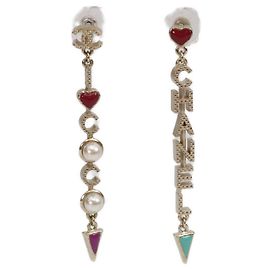 Orecchini A18V Logo x Pearl Stud di Chanel D'oro