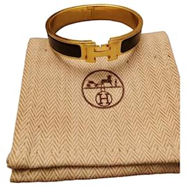Hermès Clic H Bracelet Black Enamel Gold-Toned Metal Black Golden