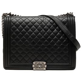 Chanel Black Large Quilted Lambskin Boy Flap Noir