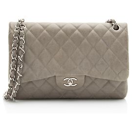 Sac Chanel Classic Jumbo Double Flap en cuir caviar mat Gris