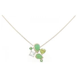 Autre Marque Collier en or jaune K10 avec pierre de couleur Vert