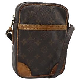 LOUIS VUITTON Bolsa de Ombro Monogram Danube M45266 LV Auth ka5444 Monograma