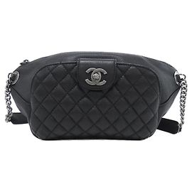 Pochete Chanel em couro de vitelo preto Preto