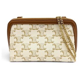 Céline Clutch Celine Triomphe Canvas Marrom Fora de branco