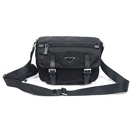 Prada Borsa a tracolla Black Re-Nylon Saffiano Triangle Nero