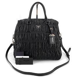 Prada Borsa a Spalla e Borsa Tote Napa Gaufre Nero