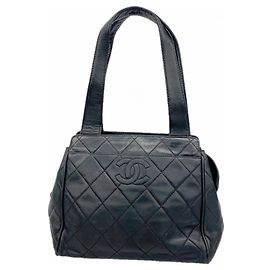 Chanel Matelassé Lambskin Handbag Black