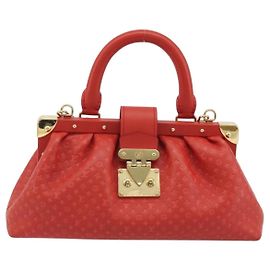 Louis Vuitton Monogram Top Handle Frame Clutch aus Monogram Canvas Rot