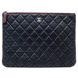 NEW CHANEL CLASSIC QUILTED LEATHER ZIP POUCH BAG A82545 Black