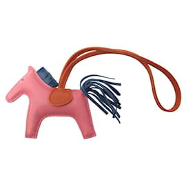 Hermès HERMES RODEO PM H064929 TASCHENANHÄNGER AUS ROSAFARBENEM LEDER Pink