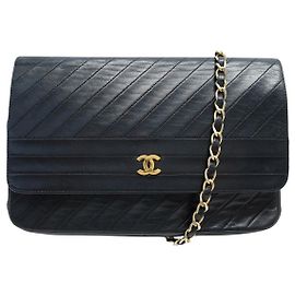 BOLSA CHANEL VINTAGE ABAS SIMPLES LOGO CC COURO CHEVRON PRETO HAND BAG Preto