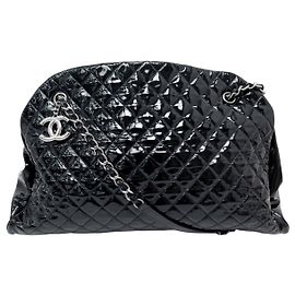 CHANEL BOWLING MADEMOISELLE gestepptes Lackleder schwarz Handtasche Schwarz