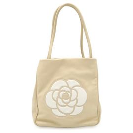 Borsa Tote Chanel Camellia in beige e bianco Bianco Beige
