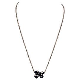 Collar Fred Negro