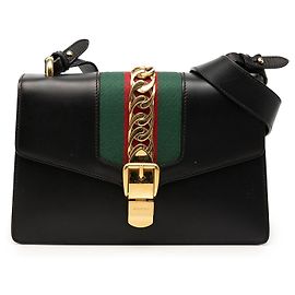 Bolsa Sylvie em couro de bezerro preto com Web Gucci Small Preto