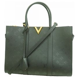 Louis Vuitton Very Tote GM M42883 Noir Black