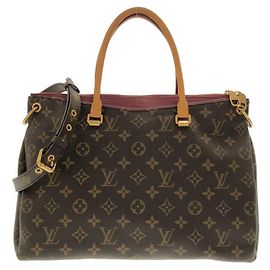 Bolsa Louis Vuitton Monogram Pallas Marrom Outro