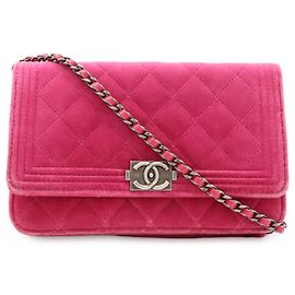 Bolsa de ombro com corrente Chanel Boy Chanel Matelassé Rosa