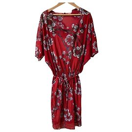 Autre Marque Power Net Kleid VIVIENNE TAM Rot
