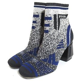 Prada Strickknöchelstiefel Schwarz Weiß Blau