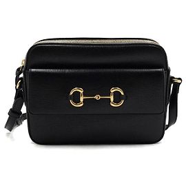 Gucci Pequena bolsa de aba e transversal em couro preto com morsas Preto