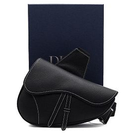 Dior Borsa a tracolla a marsupio da uomo in pelle di vitello granulata nera Saddle Nero
