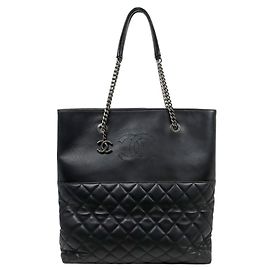 Chanel Bolsa de ombro acolchoada Multicor