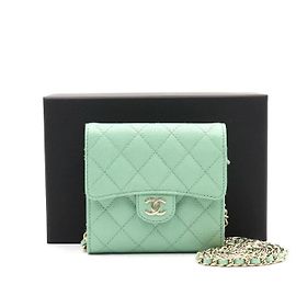 Chanel Mini bolsa transversal com corrente dourada Verde