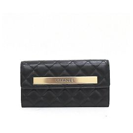 Chanel Carteira de aba com logotipo CC dourado em couro de cordeiro preto Preto