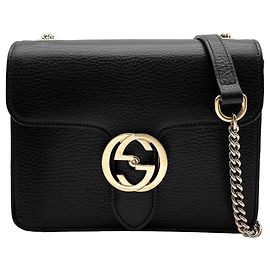 Bolsa de ombro GUCCI com corrente e fivela Interlocking G GG Preto