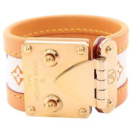 Pulseira Charm Louis Vuitton Branco Multicor Bege