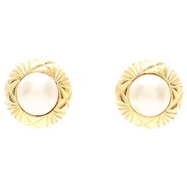 Boucles d'oreilles à clip Chanel plaquées or avec perles de fantaisie Blanc Doré