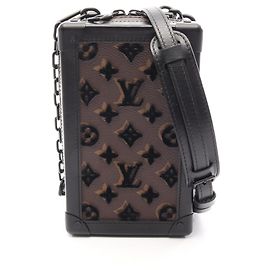 Bolsa de Ombro Louis Vuitton Vertical Soft Trunk Monogram Tuftage Marrom Preto