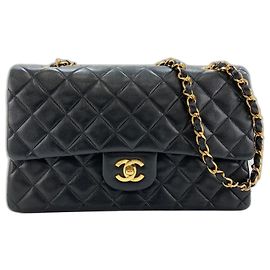 CHANEL Matelassé 25 Borsa a tracolla Nero