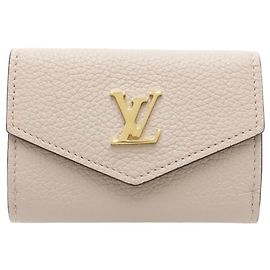 Louis Vuitton Tri-fold Wallet aus gräulichem Kalbsleder Grau