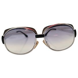 Yves Saint Laurent Silver Metal Gradient Sunglasses Black Blue Silver hardware