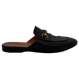 Mules Princetown Gucci en piel negra Negro