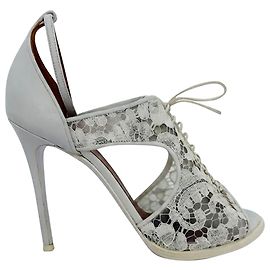 Tacones de encaje Givenchy en blanco Blanco