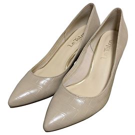 Autre Marque Escarpins à talon épais avec embossage croco Le Talon Beige Autre