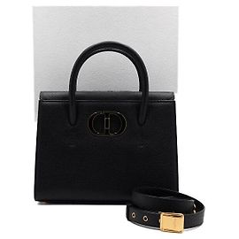 Dior Bolsa Montaigne St Honore em couro de vitelo granulado preto, Tote e Bolsa de Ombro, tamanho Medium Preto