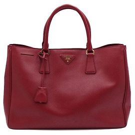 Prada Sac cabas Lux en Saffiano rouge Rouge