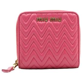Miu Miu Pink Matelassé Cameo Zip Damen Geldbörse Pink